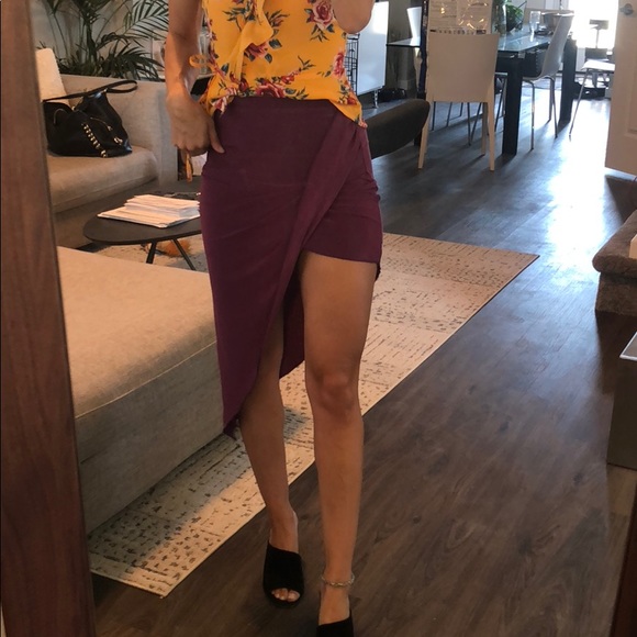 Asymmetrical purple skirt! - Picture 1 of 6